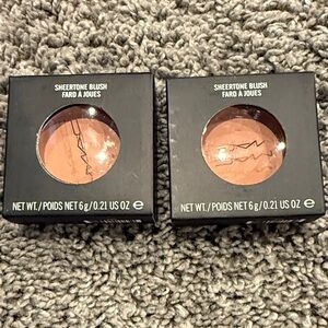 MAC Cosmetics Sincere x2